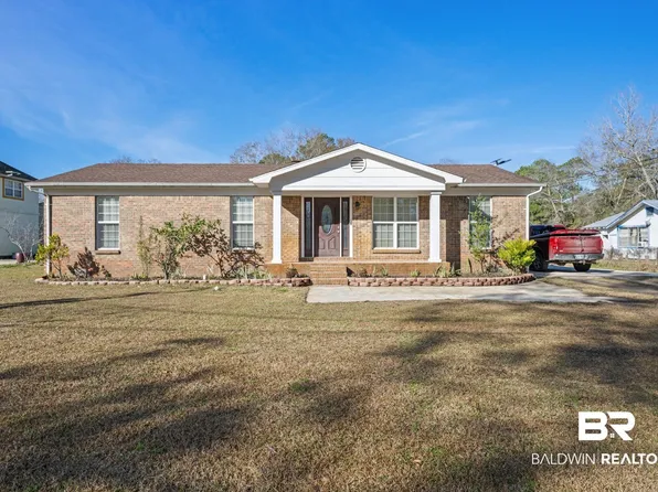 14020 Mars Ave, Bayou La Batre, AL 36509