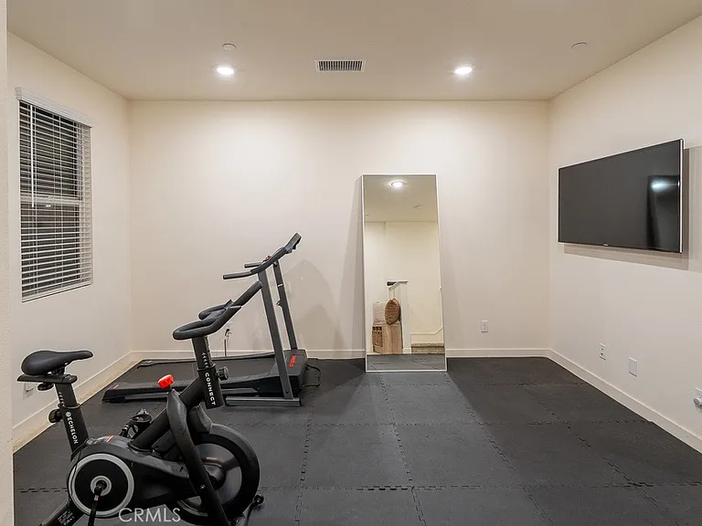 9869 Bria Ln — Photo 3