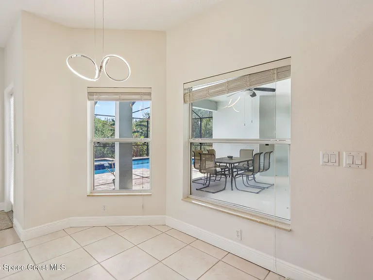 929 Hialeah St — Photo 16
