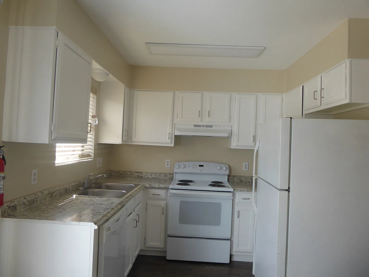 2 bed, 1.5 bath, 850 sqft, $925 — Photo 4