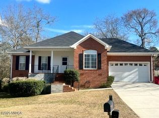 501 Double Oak Dr, Macon, GA 31204