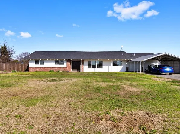 12886 E Shields Ave, Sanger, CA 93657