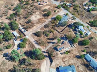 1 Shannon Rd, Madera, CA 93636