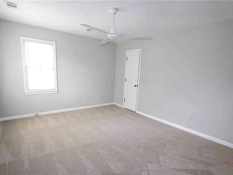 1359 Oakengate Dr — Photo 22