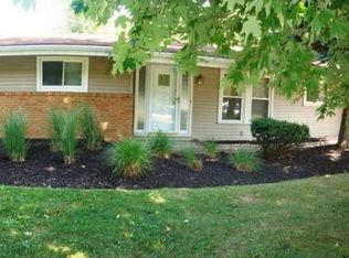 7467 Hopkins Rd, Mentor, OH 44060