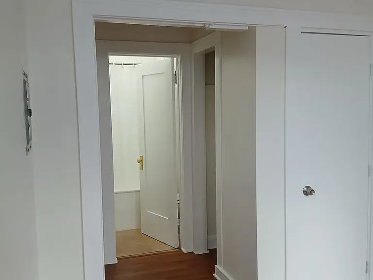 314 S Catalina St — Photo 24