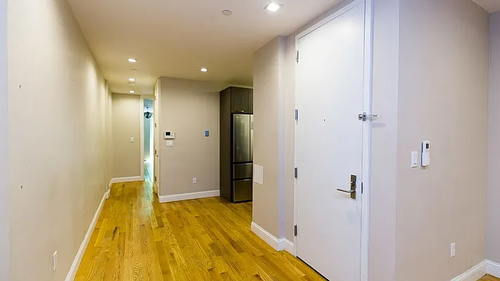 Rented by Nooklyn NYC LLC | media 7