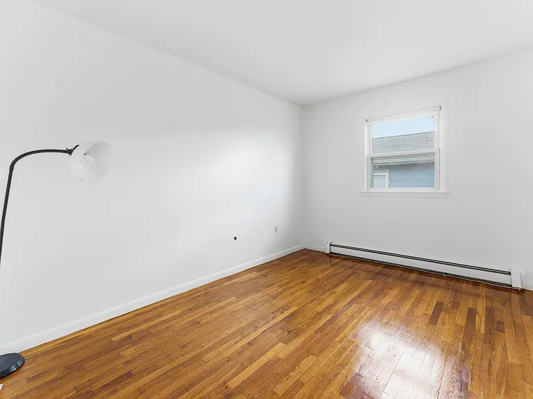 443 5th St #2 — Photo 8