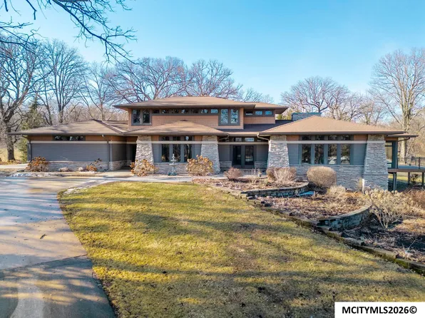 1155 165th St, Nora Springs, IA 50458