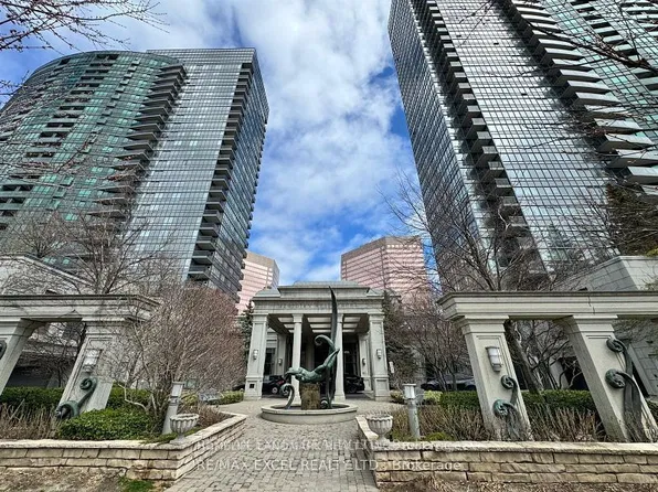 15 Greenview Ave, Toronto, ON