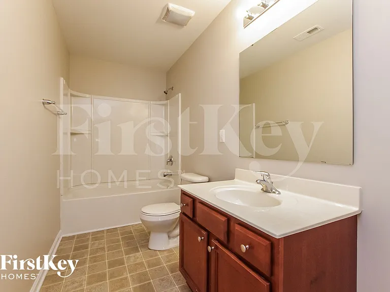 1523 Kellys Landing Dr — Photo 12