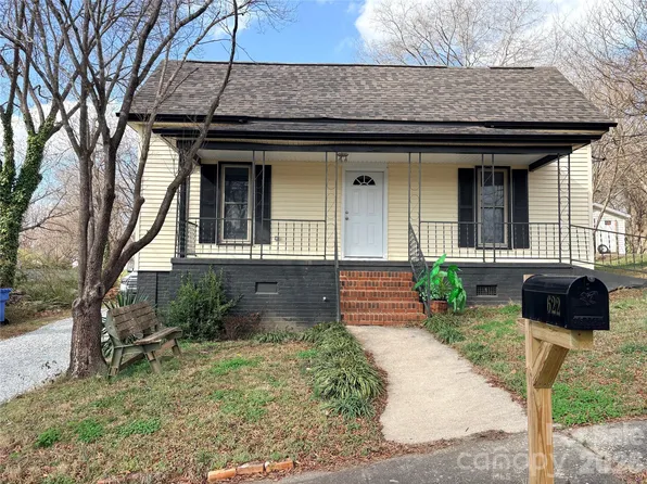 622 Watts St, Albemarle, NC 28001
