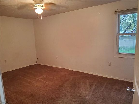 3rd image of 12395 Harmony Dr