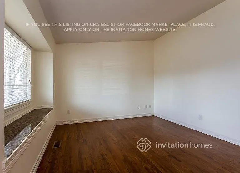 1772 S Genoa Way — Photo 4