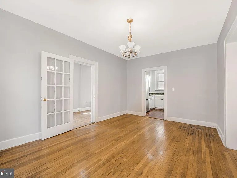3216 22nd St NE — Photo 8