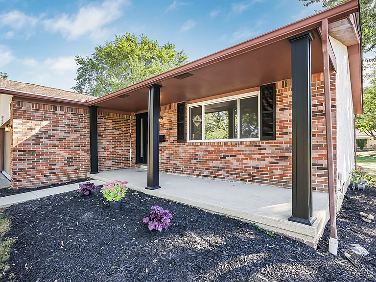 552 Allview Ct — Photo 5
