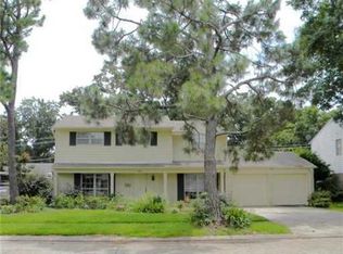 6300 Gillen St, Metairie, LA 70003