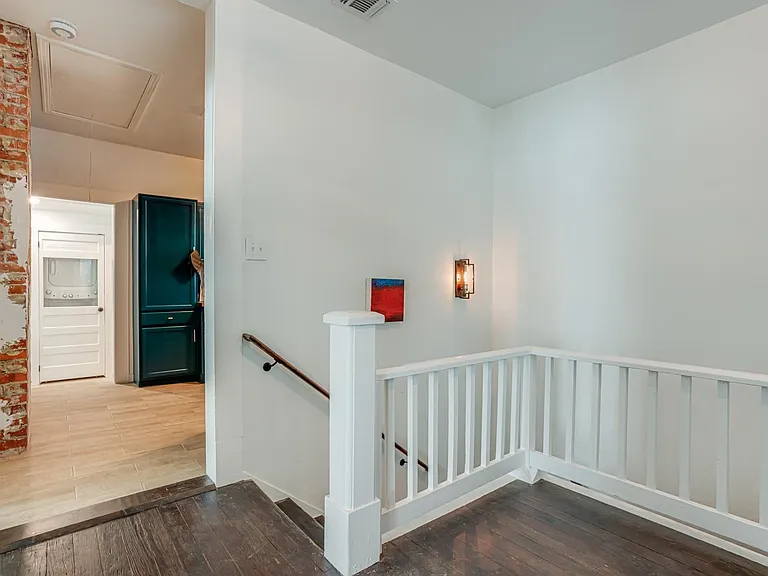 530 Pruitt Ave — Photo 2