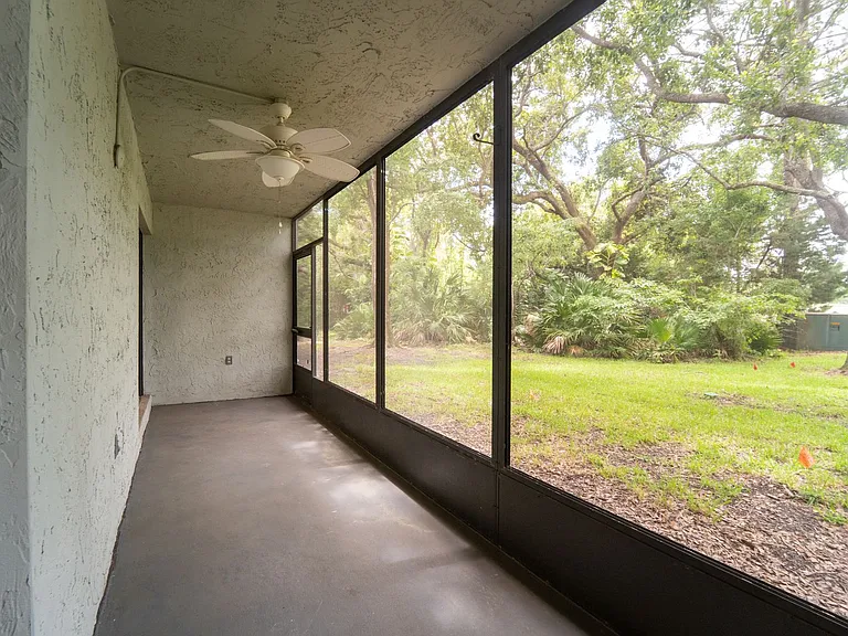 23 Catalonia Ct — Photo 17