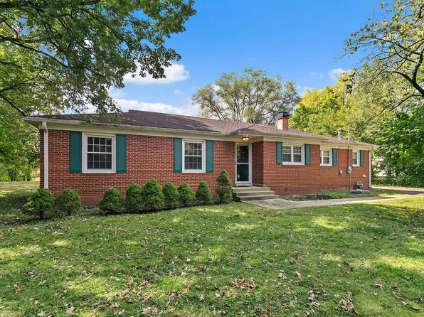 35W511 Blackhawk Dr, South Elgin, IL 60177