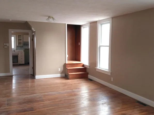 1248 E 6th St, Fremont, NE 68025