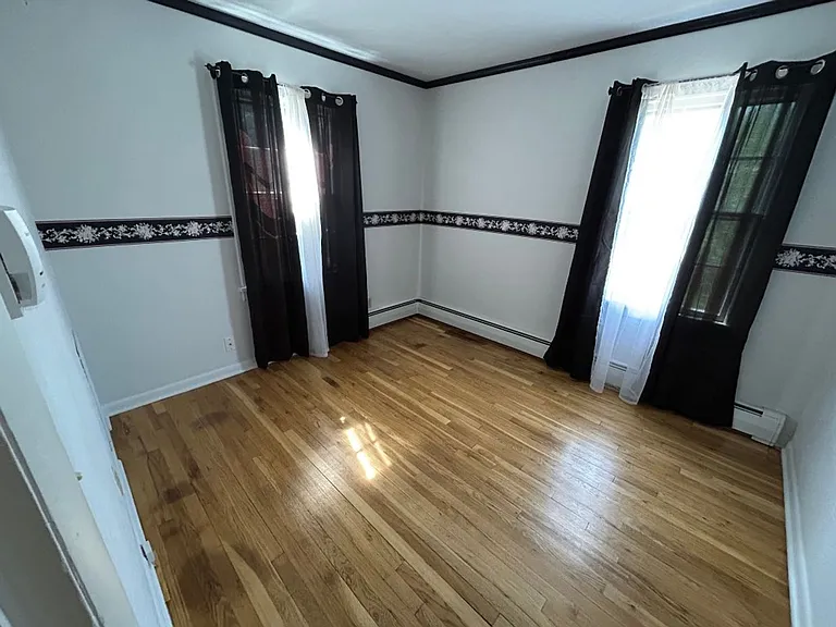 1013 E Park Ave — Photo 15