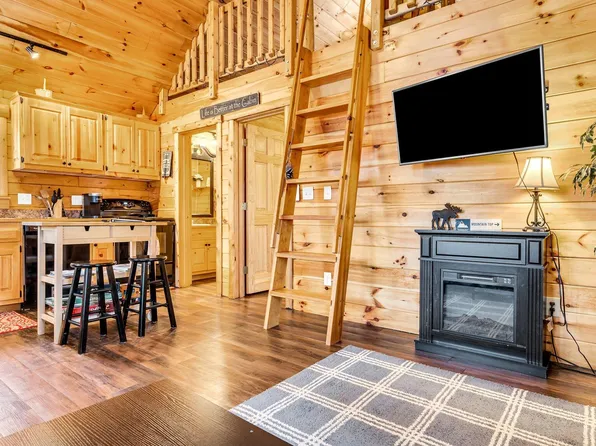 68 Yagger Road, Norway, ME 04268