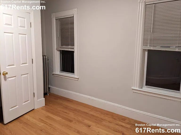 25 Moreland St #2 — Photo 9