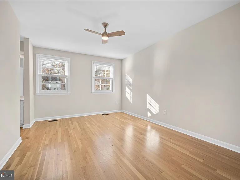 3221 Adams Ct — Photo 13
