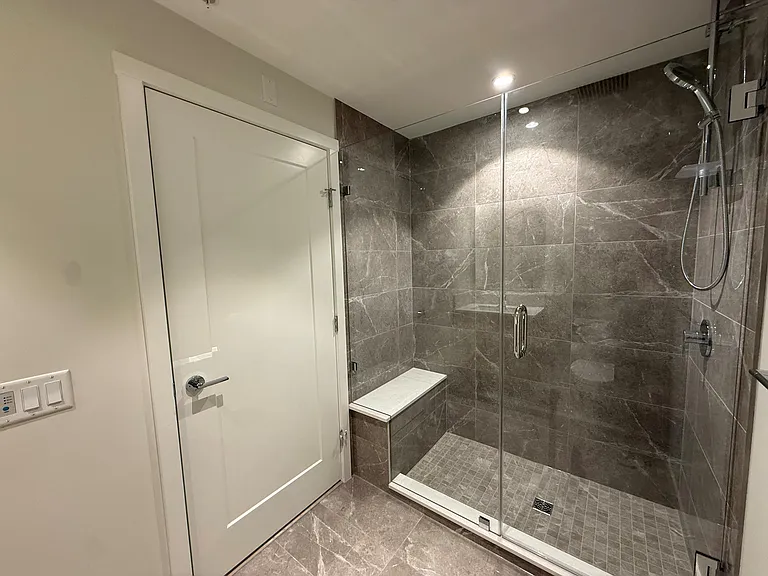 707 W 15th St #707 — Photo 30