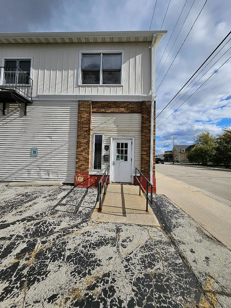 1525 University Ave - 11 — Photo 3