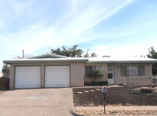 1948 Peri Ann Dr, Las Cruces, NM 88001
