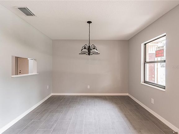 5th image of 3414 E 9th Ave