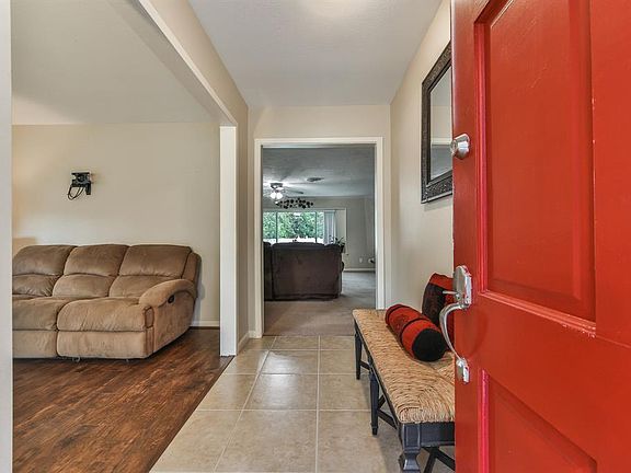 4th image of 305 W Stewart St