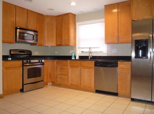 3009 Oakton St, Park Ridge, IL 60068