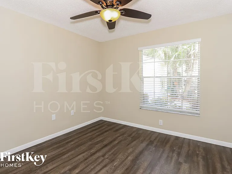 9817 SW 222nd Ter — Photo 10