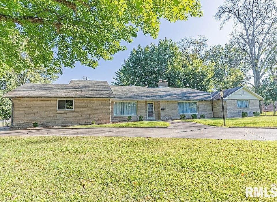 19 Orchard Dr, Centralia, IL 62801 Zillow