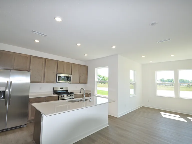 8578 Georgina St — Photo 2