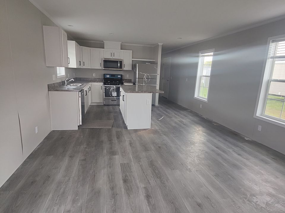 1st image of 1 Shannon Dr #72