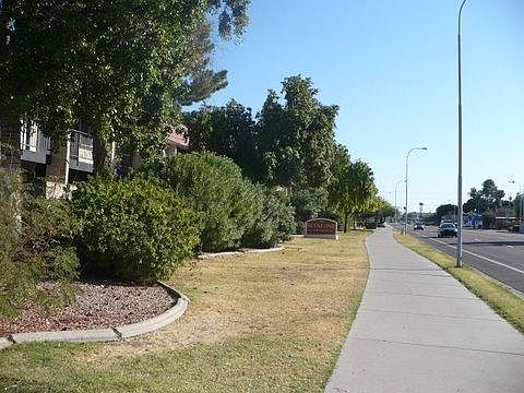 2nd image of 700 W UNIVERSITY Drive #136