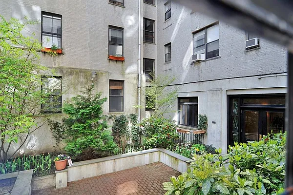 Rented by Corcoran | media 16