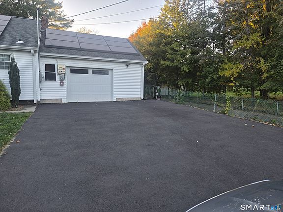 4th image of 43 Manor Lane