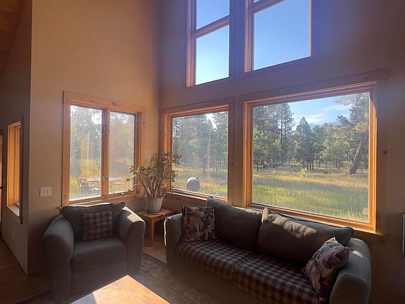 4th image of 150 W Piney Woods Way