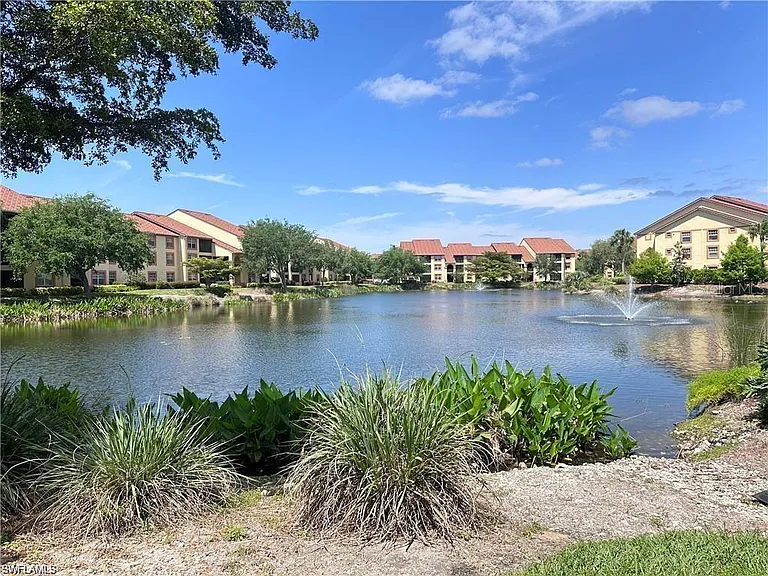 7915 Preserve Cir #214 — Photo 25