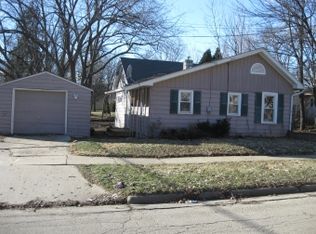 1611 Remington Rd, Rockford, IL 61108