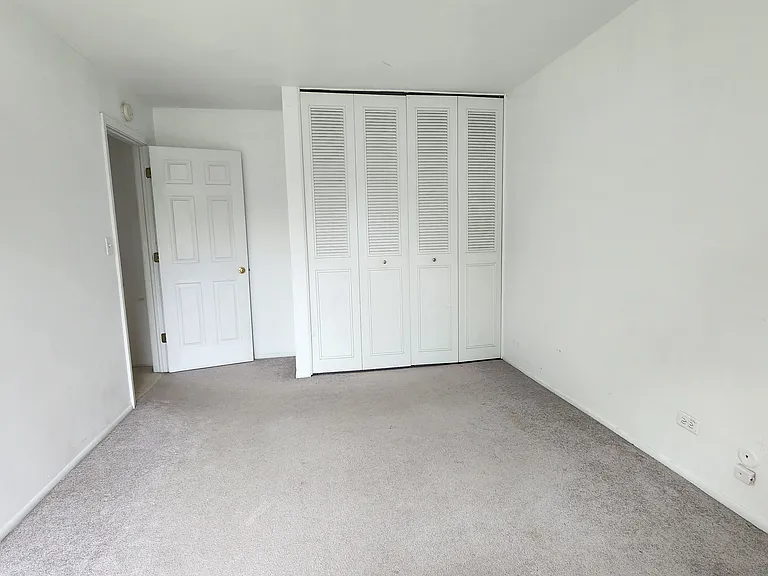 1095 Miller Ln — Photo 15