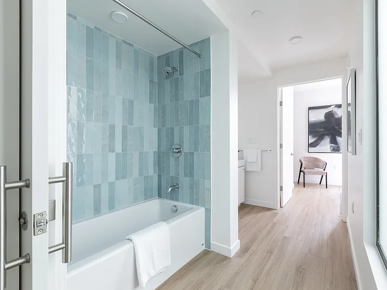 4575 Santa Monica Blvd #202 — Photo 10