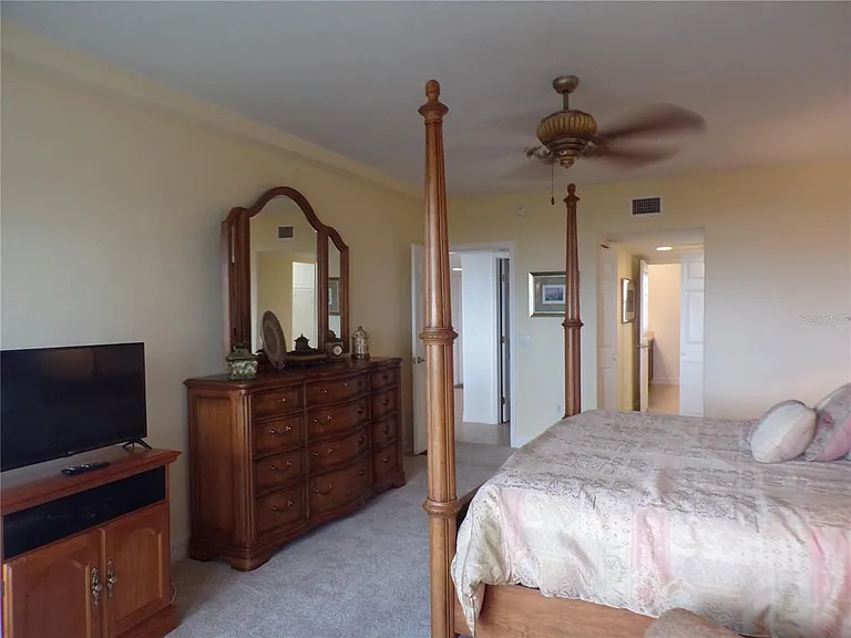 101 N Marion Ct #114 — Photo 61