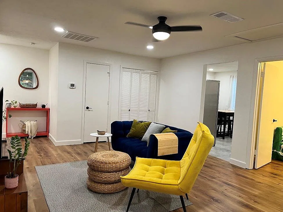 2 bed, 1000 sqft, $2,395 — Photo 4