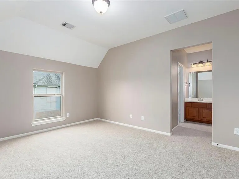2207 Bayou Cove Ln — Photo 24